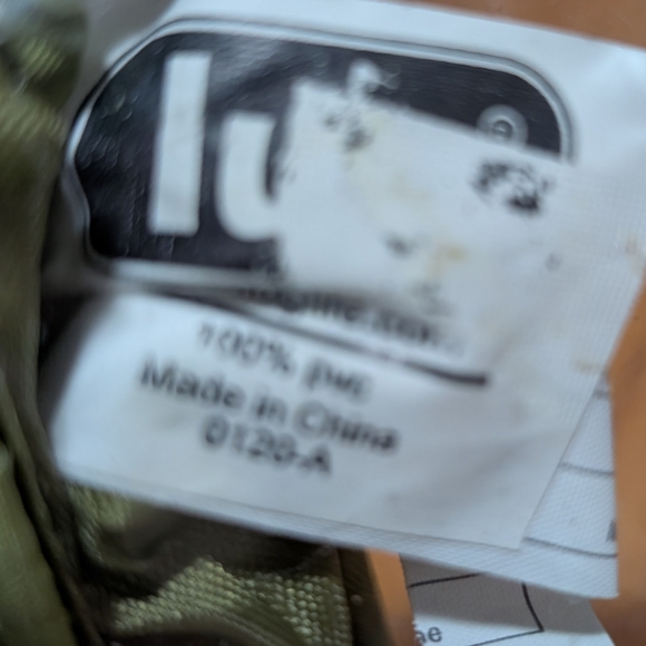 Quilted polyester construction with signature Lug styling. - Picture 6 of 6